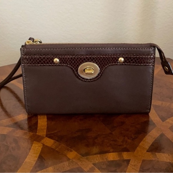 Coach Handbags - Coach Brown Wristlet Clutch Purse Wallet Authentic Like New